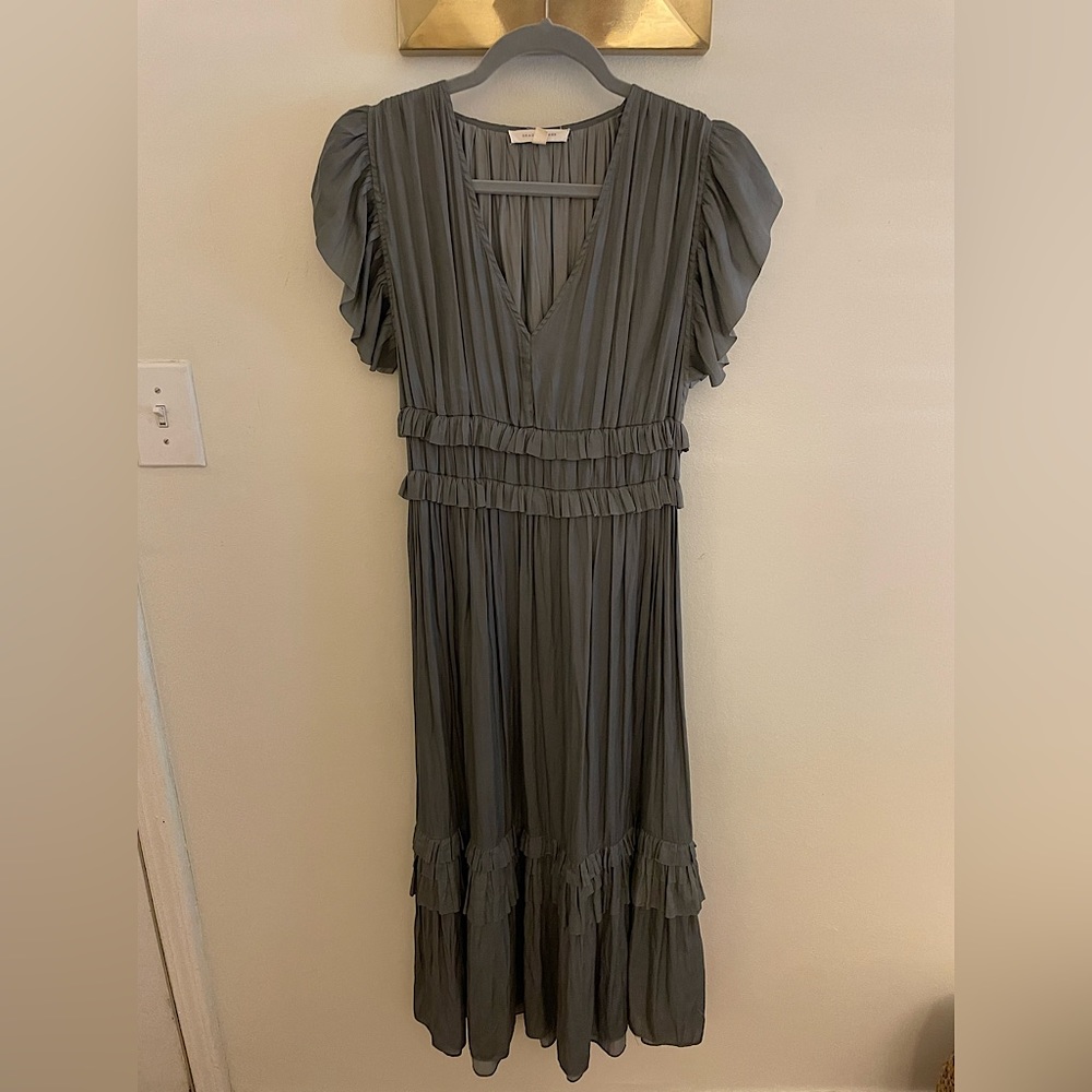 GRADE + GATHER GRAY RUFFLE MIDI DRESS